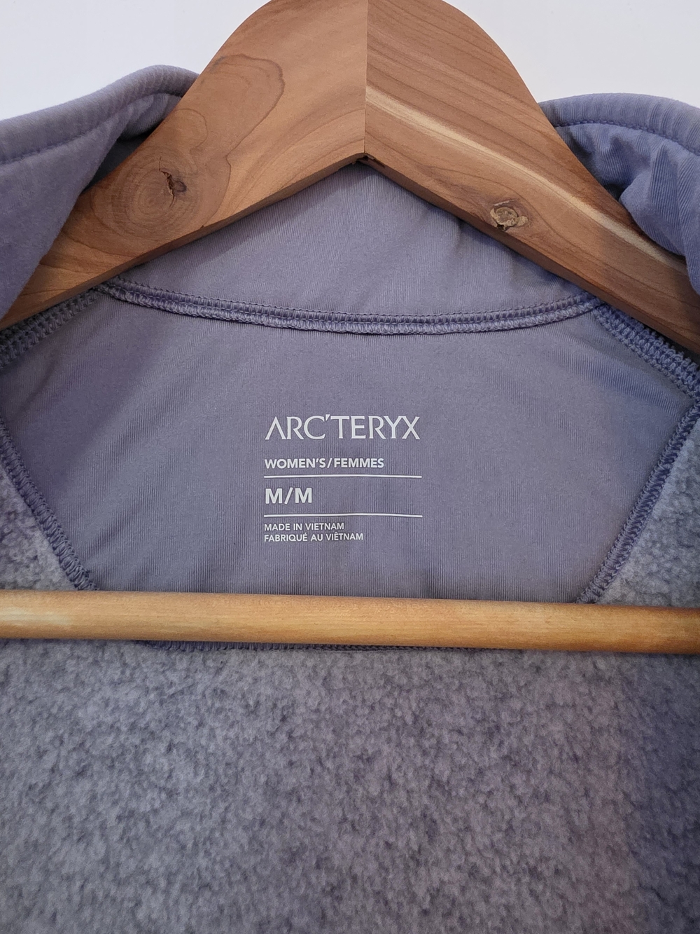 Arc'teryx Lavender Gray Women's Fleece Jacket - Picture 2 of 4